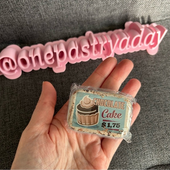 Accessories - Adorable “CHOCOLATE CAKE” Mini Travel Tin, Pill, Jewelry, Gift Box, Aqua, Tan